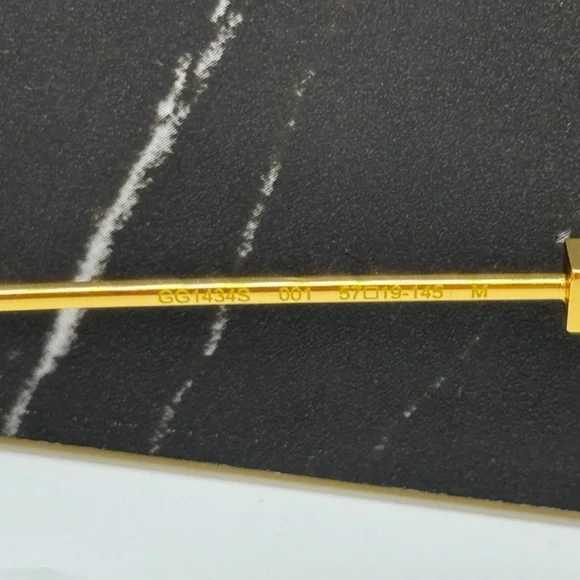 NEW GUCCI SUNGLASSES, GOLD GRAY SQUARE UNISEX EYEWEAR GUCCI - Picture 13 of 15